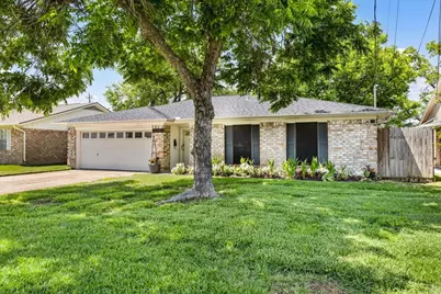 205 W Vaughn Lane, Deer Park, TX 77536 - Photo 1