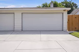 6355 S Briar Bayou Dr, Houston, TX 77072 - Photo 28