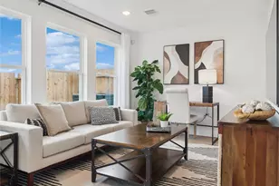 11405 Lucky Fls Dr, Houston, TX 77047 - Photo 16