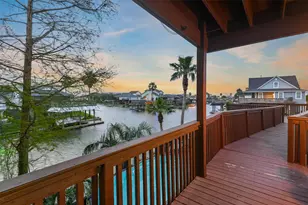 9 S Sandpiper St, La Marque, TX 77568 - Photo 12