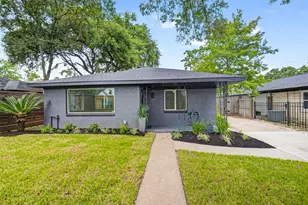 419 Fairbanks St, Houston, TX 77009 - Photo 1