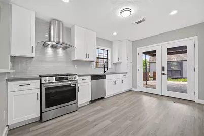 419 Fairbanks Street, Houston, TX 77009 - Photo 16