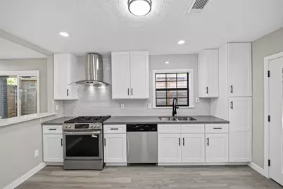 419 Fairbanks Street, Houston, TX 77009 - Photo 4