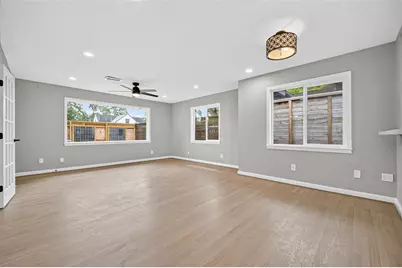 419 Fairbanks Street, Houston, TX 77009 - Photo 12