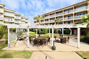 6300 Seawall Blvd, Galveston, TX 77551 - Photo 30