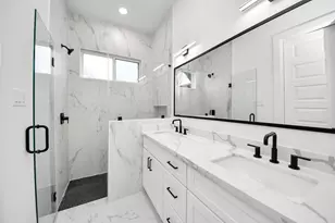 3915 Tuam St, Houston, TX 77004 - Photo 16