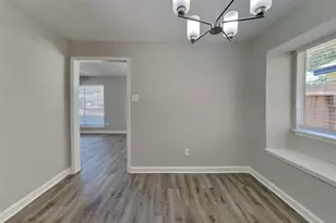 2314 Pebbledowne Cir, Sugar Land, TX 77478 - Photo 8