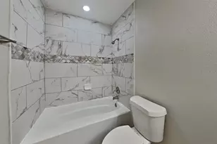 2314 Pebbledowne Cir, Sugar Land, TX 77478 - Photo 18