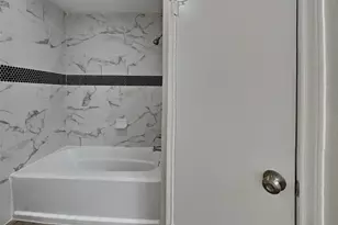 2314 Pebbledowne Cir, Sugar Land, TX 77478 - Photo 12