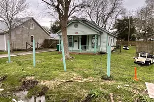 624 Rosedale St, La Marque, TX 77568 - Photo 2