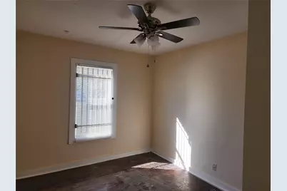 9413 Merle Street, Houston, TX 77033 - Photo 10