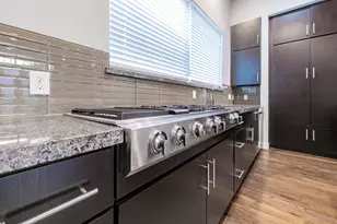 2110 Crocker St, Houston, TX 77006 - Photo 16