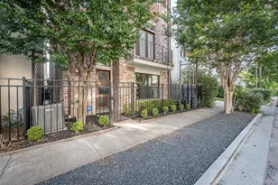 2110 Crocker St, Houston, TX 77006 - Photo 30