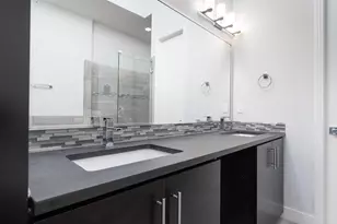 2110 Crocker St, Houston, TX 77006 - Photo 20