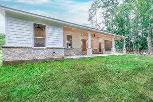 1049 Broadmoor Dr, Huntsville, TX 77340 - Photo 28