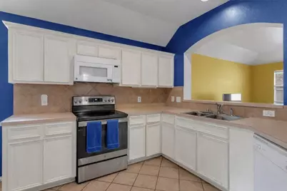 12727 Whistling Springs Drive, Humble, TX 77346 - Photo 6