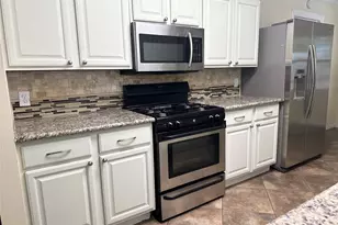 1126 E Dartmouth Ln, Deer Park, TX 77536 - Photo 6