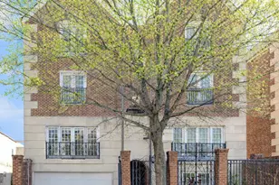 2413 Kingston St, Houston, TX 77019 - Photo 1