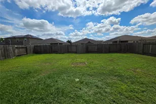 723 Crystal Lakes Dr, Brookshire, TX 77423 - Photo 40