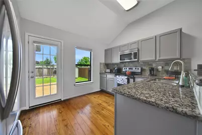 2314 Carr Street, Houston, TX 77026 - Photo 10