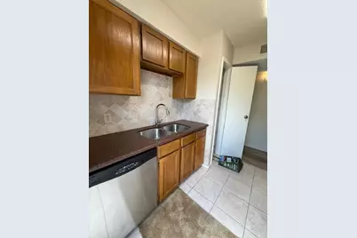 6201 Beverlyhill Street #8, Houston, TX 77057 - Photo 22