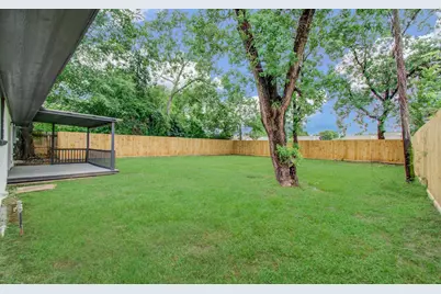 9259 Richland Drive, Houston, TX 77078 - Photo 32