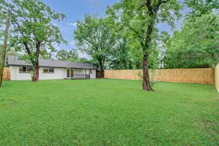 9259 Richland Dr, Houston, TX 77078 - Photo 36