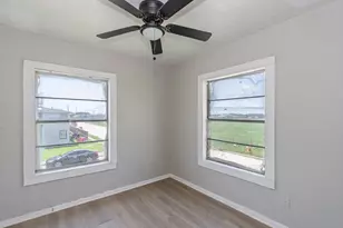 126 W 6th St, Freeport, TX 77541 - Photo 8