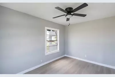 126 W 6th Street, Freeport, TX 77541 - Photo 26