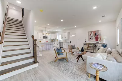 2015 B Brackenridge Street, Houston, TX 77026 - Photo 8