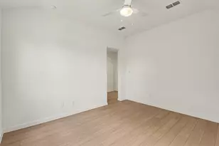 3225 Dennis St, Houston, TX 77004 - Photo 8