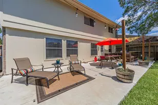 17106 Summer Hollow Dr, Sugar Land, TX 77498 - Photo 30