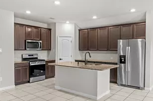 2218 Levant Ln, Baytown, TX 77523 - Photo 12