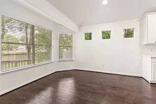99 S Wynnoak Cir, The Woodlands, TX 77382 - Photo 12