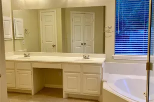 2915 Sycamore Tree Ct, Kingwood, TX 77345 - Photo 18