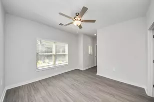 7711 Longmire Rd, Conroe, TX 77304 - Photo 26