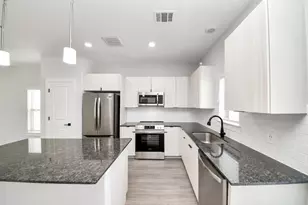 7711 Longmire Rd, Conroe, TX 77304 - Photo 10