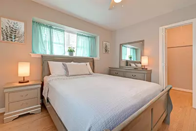 5330 Hialeah Drive, Houston, TX 77092 - Photo 16