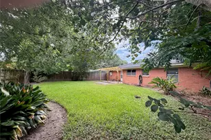 6131 Indigo St, Houston, TX 77074 - Photo 2