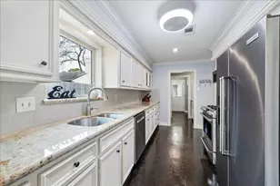 10714 Sugar Hill Dr, Houston, TX 77042 - Photo 10