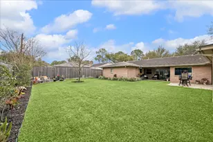 10714 Sugar Hill Dr, Houston, TX 77042 - Photo 22