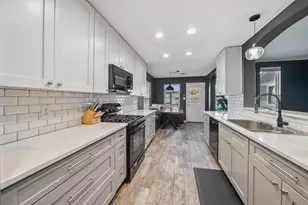 10814 Desert Springs Cir, Houston, TX 77095 - Photo 6