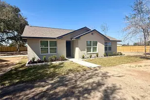 4835 County Rd 380, Houston, TX 77583 - Photo 2