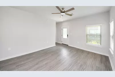 7711 Longmire Road #37, Conroe, TX 77304 - Photo 18