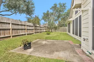 3510 Harbor Pass Ln, Friendswood, TX 77546 - Photo 34