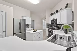 3510 Harbor Pass Ln, Friendswood, TX 77546 - Photo 6