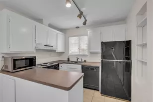 1447 Silverpines Rd, Houston, TX 77062 - Photo 6