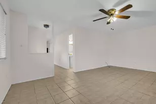 1447 Silverpines Rd, Houston, TX 77062 - Photo 10