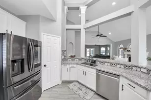 6923 Crystal Point Dr, Katy, TX 77449 - Photo 24