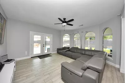 6923 Crystal Point Drive, Katy, TX 77449 - Photo 12
